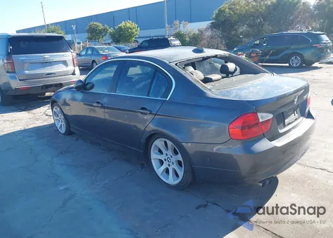 2006 BMW 330I z USA, uszkodzony, nr VIN WBAVB33586KR75218